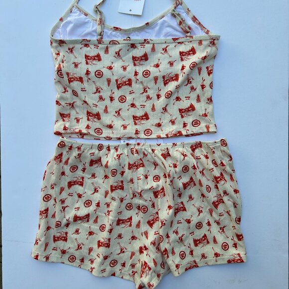 Dippin’ Daisy’s Fireside top & Cozy Cabin shorts - Picture 2 of 9